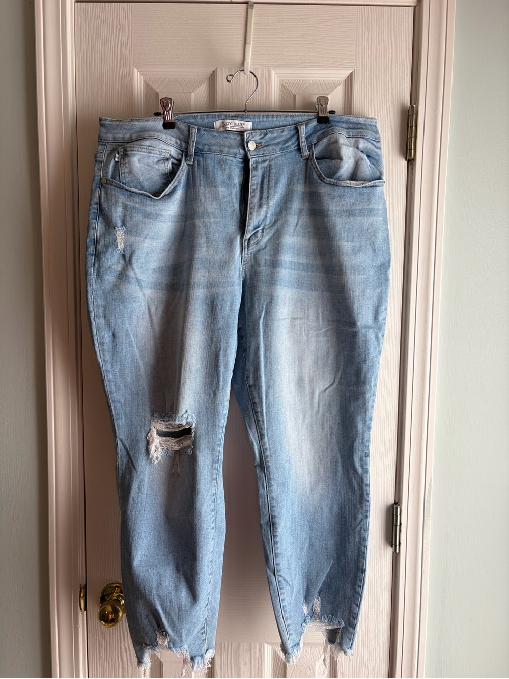 Judy Blue Light Blue Distressed Boyfriend Jeans